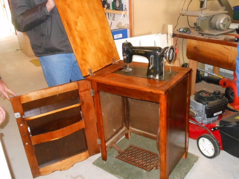 Restoring a sewing machine at Warradale Men's Shed